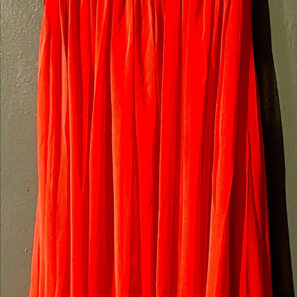 Coral one shoulder dresses - Picture 3 of 5